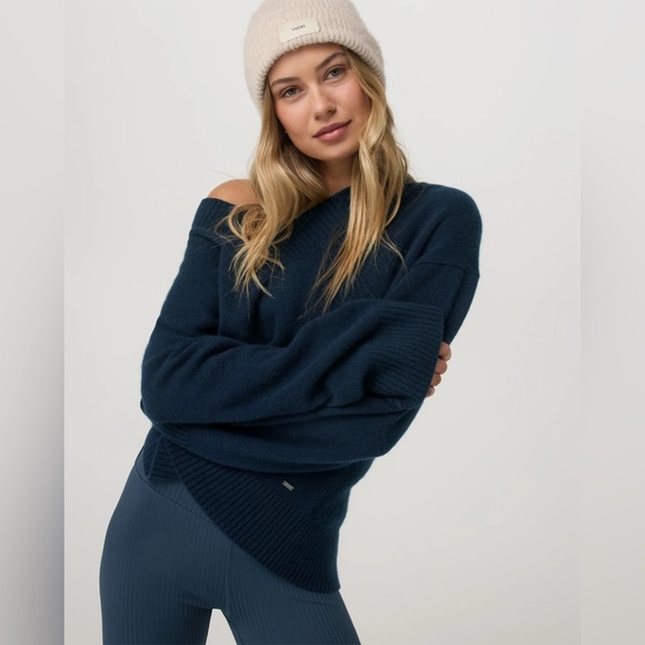 Vuori Sweaters - Vuori Ocean Blue Émilie Cashmere Oversized V-Neck